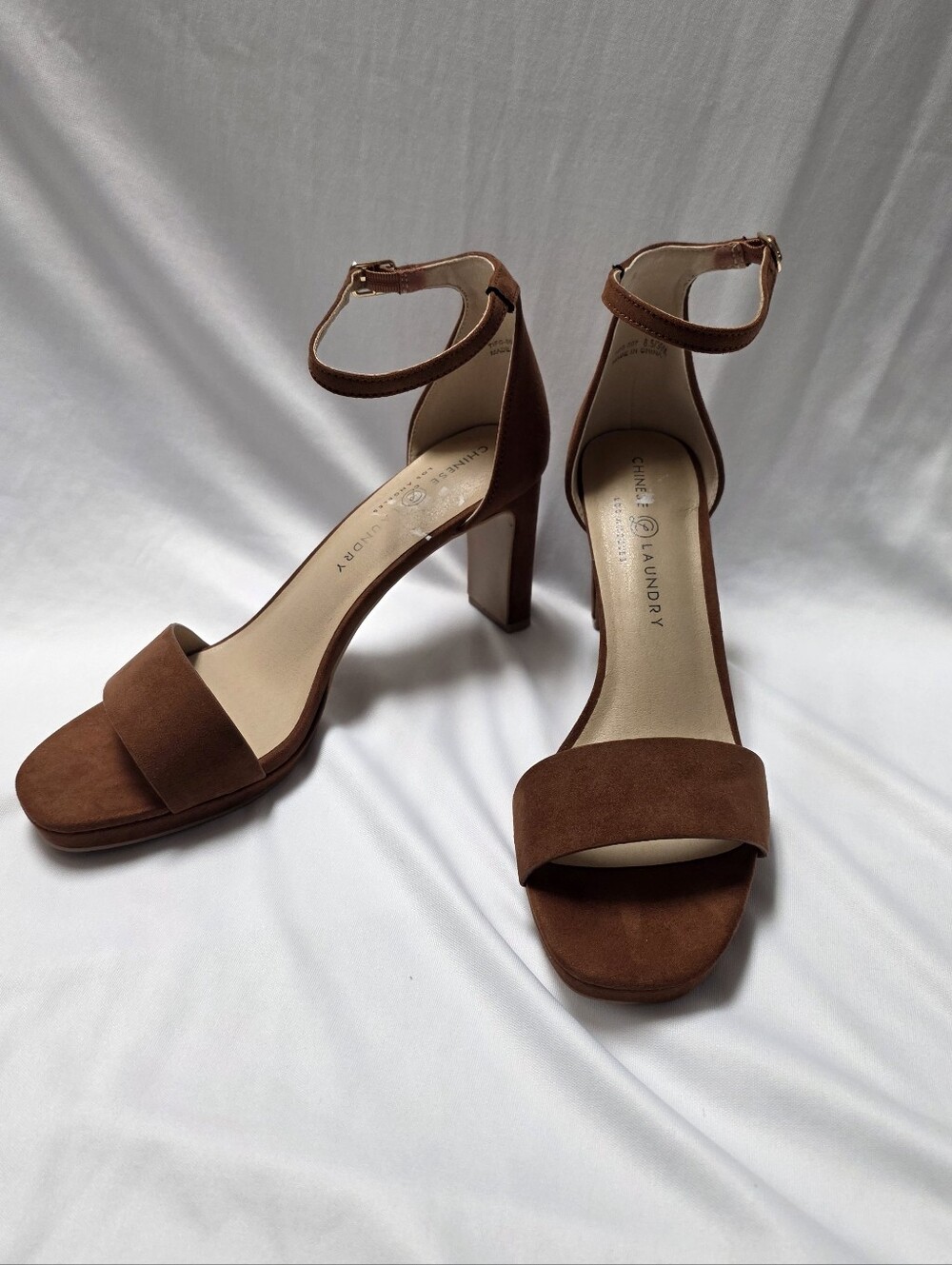 Chinese Laundry Rust Brown Faux Suede Block Heels Size 8.5